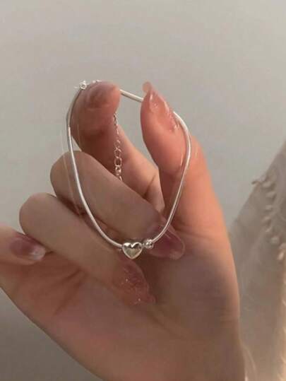 1 st elegant rostfritt stål silverfärgat icke-blekande hjärtformat hängearmband, perfekt val för alla hjärtans dag, årsdagar, vardagskläder, lämplig för vardagsliv och högtidsgåvor