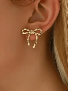 1 Pair Luxury Gold Butterfly Dangle Earrings - Versatile Design To Elevate Your Style, Suitable For Everyday Wear And Parties - Crafted For Women Who Appreciate Elegance And Charm - Gold - View 2