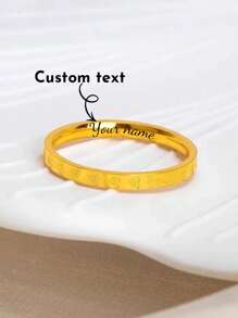 1 pièce Bague simple en acier inoxydable à la mode 18 carats or jaune, bague personnalisée avec texte pour couple à utiliser au quotidien, cadeau de date de vacances pour hommes et femmes