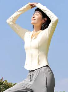 CAMEL CROWN Women's Sunscreen Clothing Slim Summer Anti-Ultraviolet Cool Moisture Absorption Breathable Ice Silk Sunscreen Clothing Women - Light Moon Yellow - View 3