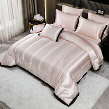 Juego de cama de satén rosa intenso en una bolsa, 8 piezas, tamaño Queen, juego de edredón de rayas lisas, juego de ropa de cama de lujo y sedoso, juego de edredón suave y liviano, cama refrescante en una bolsa - Rosa Pálido - Ver 4