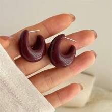 1 par de aretes geométricos de resina borgoña con aguja francesa retro plateada, aretes minimalistas y elegantes adecuados para uso diario de mujer, regalo para amigas y novias