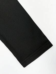 欧美法式赫本风女士纯色长袖针织连衣裙，新款秋冬女装气质收腰摆裙