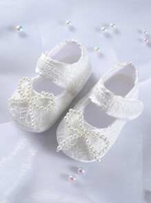 1 par de zapatos de princesa recién nacidos con suela blanda y encaje, a juego con atuendos para bebés de 0 a 2 años, para ceremonias de bautizo y uso casual diario