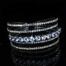 1pc Vrouwen Dagelijkse Draag Franse Stijl Multi-Layer Open Manchet Armband Ingelegd Met Synthetische Zirkonia, Elegante Luxe Accessoire