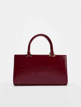 跨境女包秋季新品，深红色纹理高级迷你单肩斜挎手提包，时尚百搭，防水面料，可调节金属五金链条，适合聚会通勤