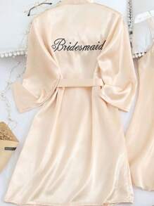1 pieza Bata con inicial de novia y dama de honor, ropa para prepararse para la fiesta nupcial, accesorios para la ceremonia y recepción de la boda, pijama de primavera y verano para dama de honor, vestido de novia, ropa de baño bordada para la fiesta de las mejores amigas, suministros para la boda, fiesta al aire libre + 1 pieza de pantuflas