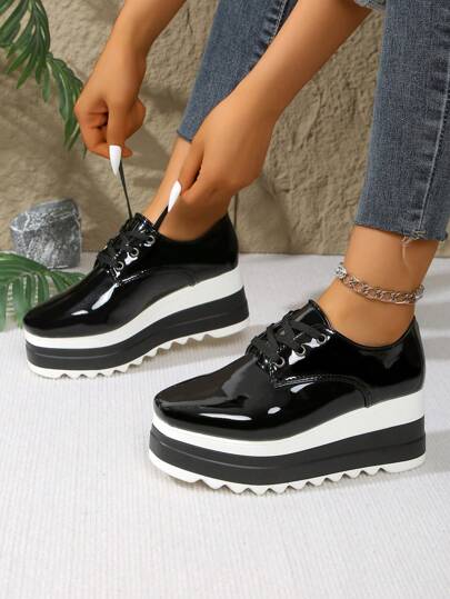 2025 elegante, lässige und bequeme Damen Schwarz Plateau High Heels mit dicker Sohle, Lackleder Keilabsatz, geeignet für den Alltag, Urlaub, Pendeln, Valentinstag, Halloween, Abschluss, Dates. Damenschuhe/Pumps. Bitte eine Nummer größer bestellen, da sie klein ausfallen.