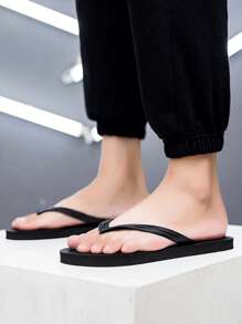 Men's Casual Flip Flops, Simple Solid Color, Lightweight Non-Slip Beach Slippers For Home & Outdoor Wear, Summer - Black - View 9