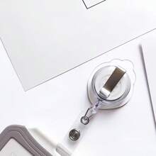 Sanrio 亚克力伸缩夹徽章夹，可爱 KT 猫医生和护士卷轴可伸缩 ID 徽章卷轴，适合学生、教师、办公室工作人员、学校用品礼物