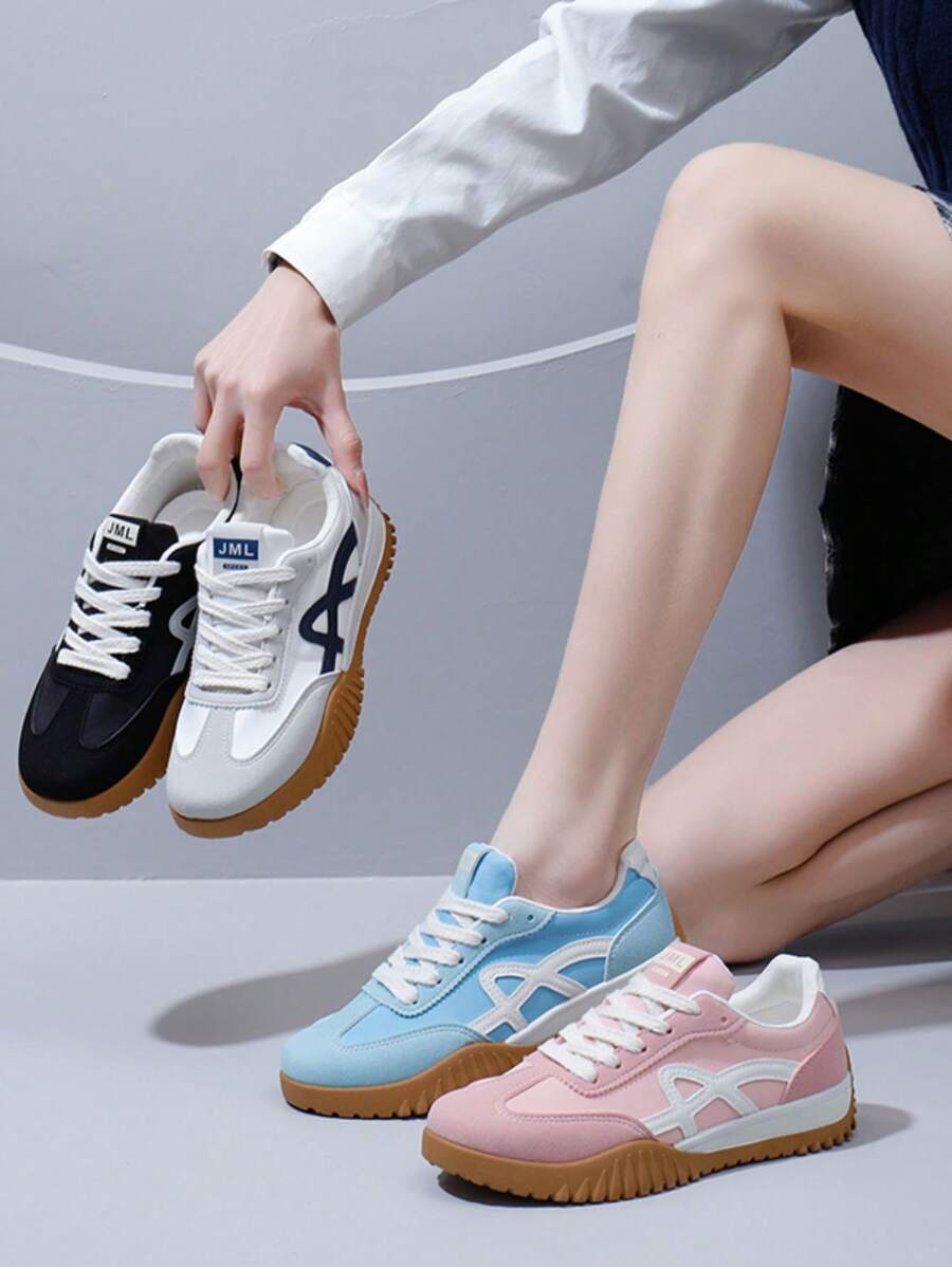 1 para damskich niskich białych trampek, wersja koreańska, gruba podeszwa, codzienne sportowe buty sportowe dla studentów, wiosna 2025