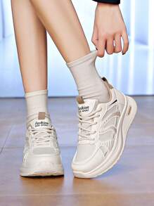 1 para damskich tenisówek z siateczki, wersja koreańska, stylowe grube trampki, wiosna 2025 nowe oddychające buty sportowe na platformie dla studentów