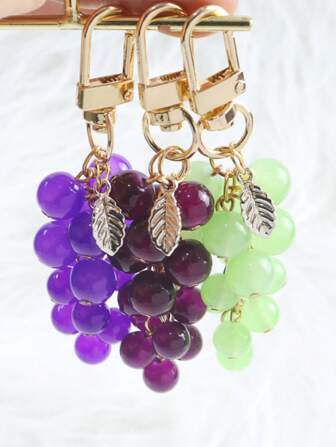 1pc Resin Transparent Beaded Grape Pendant, New Creative Decoration For Student Bags, Key Chains, Car Accessories Bag Charm School Cute Goth Y2k Christmas Gift Ideas Bag Accessories Lanyards With Id Holder Car Accessories Bag Charms