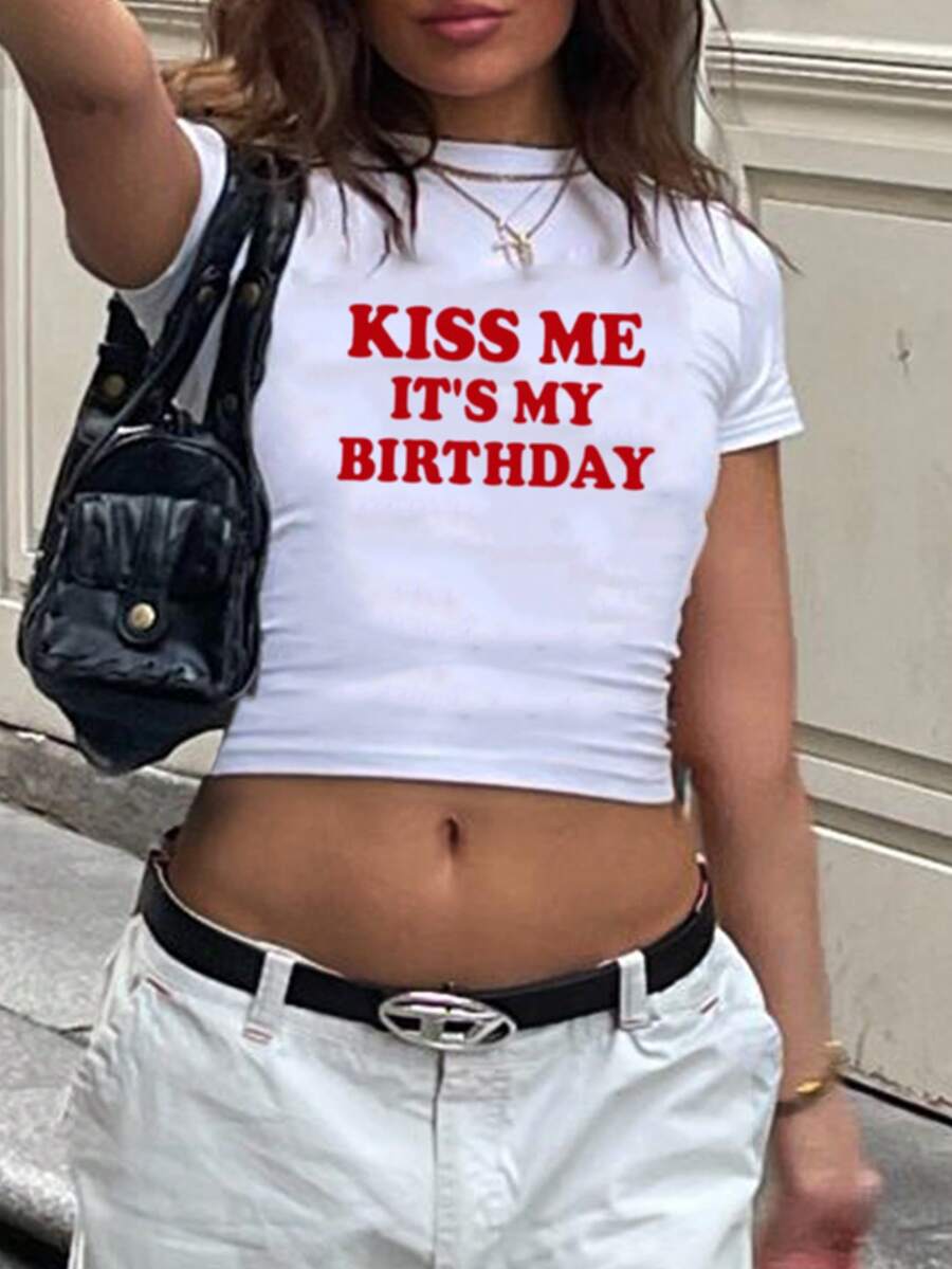 1. “我的生日”女士露脐上衣\N2. “我爱我的男朋友”Y2K街头风女童T恤\N3. “我的生日”标语婴儿T恤\N4. 露脐T恤\N5. 中国新年、农历新年、马年、春节、新年快乐\N6. 情人节、情人节礼物、送她的礼物\N7. 返校服装、校园穿搭灵感、返校必备、开学第一天穿搭、2026返校穿搭
