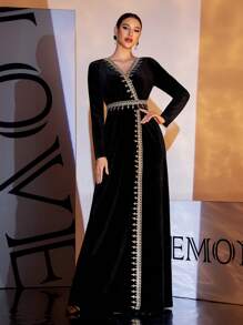 Black V-Neck Long Sleeve Dress With Side Slit - Black - View 1