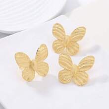Exquisite Butterfly - Themed Jewelry Set: 18K Gold Plated Copper Alloy, Perfect For Weddings, Parties & Carnivals. This 2 Pieces Set Features Delicate Butterfly Designs With A Textured Finish, Bringing A Touch Of Bohemian Charm To Any Outfit.