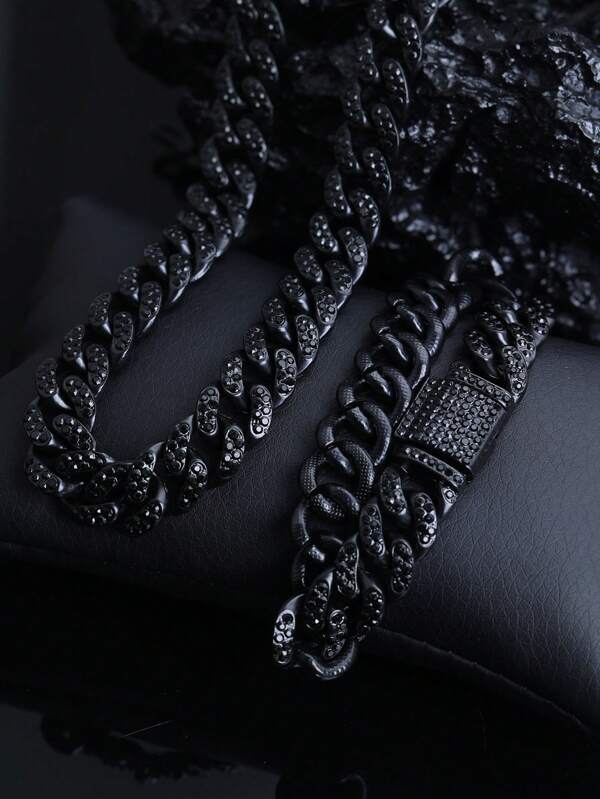 قلادة سوداء ذات سلسلة مطلية بالكامل مرصعة برفيع الأحجار السوداء اللامعة ذات طابع هيب هوب أسلوب مايامي، قلادة وسوار داكن فريد للهدايا المميزة للأب والأخ والحبيب