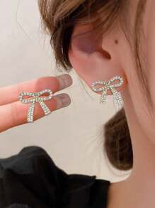Pair Of Copper Cubic Zirconia Bow Earrings - Yellow Gold - View 3