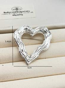1pc Elegant Vintage Metal Heart Brooch, Fashionable For Women To Wear Casually Or On Holidays, Great Gift For Friends And Family