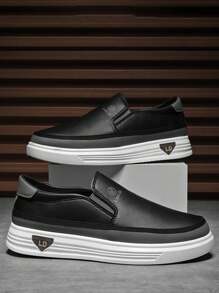 Men's Round Toe Solid Color Flat Slip-On Comfortable Versatile Casual Leather Shoes - Black - View 4