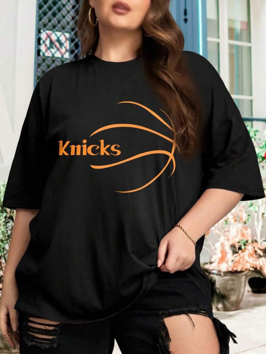 New York Knicks Women's Large Oversize Women T-Shirt Basketball Lover Athlete Player - Black - View 1