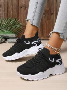 Lente en zomer nieuwe mode witte sneakers, mesh ademende sport retro schoenen, dikke zool antislip zachte onderkant hardloopschoenen