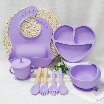 8-Piece Set Of Baby Silicone Feeding Essentials - Baby Weaning Supplies, Including Heart-Shaped Plates, Suction Cup Bowls, Straw Cups, Fork Spoon And Bibs, Suitable For Children Aged 6 Months And Above And Develop Self-Feeding Skill, Can Be Used In Dishwashers And Ovens