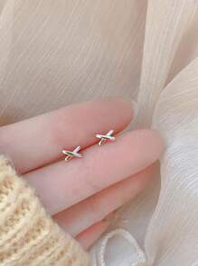 1 Cặp bông tai đinh tán thiết kế mặt trăng chéo bằng hợp kim đồng, thích hợp để đeo hàng ngày - Vàng - Xem 3