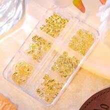 6-Grid Box Nail Rivet Decoration Accessories Golden Hollow Shape Decoration Shell Conch, Crescent Star And Heart-Shaped Diamond Crown For DIY Nail Decoration Handmade Creative Accessories