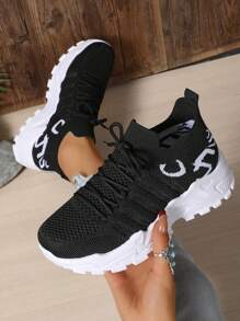 Lente en zomer nieuwe mode witte sneakers, mesh ademende sport retro schoenen, dikke zool antislip zachte onderkant hardloopschoenen