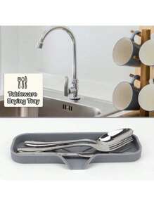 1 pezzo Portaoggetti da cucina in silicone, paraspruzzi per lavandino, filtro gocciolatoio per rubinetto in silicone, vassoio per dispenser di sapone per piatti e porta-spugna dietro il rubinetto, accessori da cucina piccoli, adatti per piani di lavoro in cucina e bagni