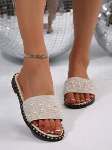 Fashionable Luxury Women Flat Sandals, Pearl And Crystal Decorated Design, Round Toe Style In Multiple Colors, Comfortable Footwear Suitable For Stylish Outfits