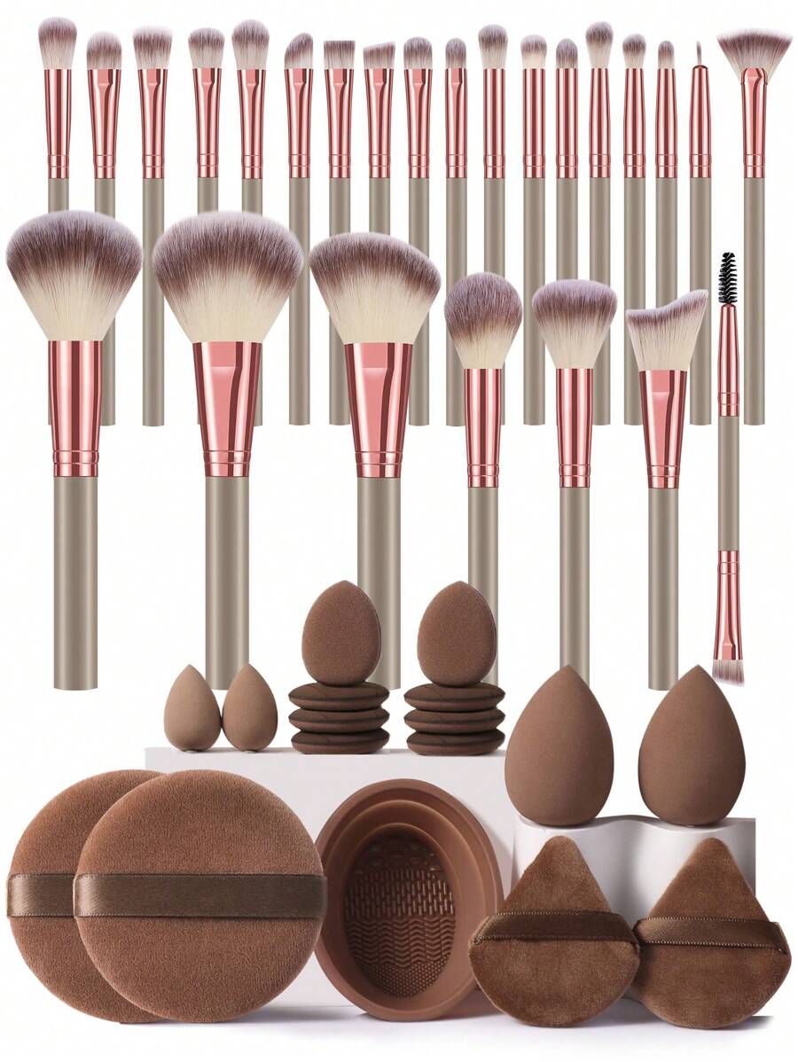 42件套化妆海绵粉扑和化妆刷套装，包括散粉刷、腮红刷、修容刷、粉底刷、鼻影刷、眼影刷、眉刷、唇刷、细节刷、化妆海绵、三角粉扑、化妆刷清洁碗、化妆海绵、指套粉扑、迷你细节化妆海绵、圆形粉扑 - 彩色 - 查看 1