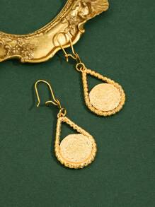 1 paar elegante minimalistische koperlegering 18K vergulde druppelvormige oorbellen, geschikt voor dagelijks gebruik door vrouwen