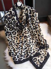 Sciarpa con stampa leopardata, stile coreano di Dongdaemun, sciarpa versatile per donne in primavera e autunno, accessorio da spiaggia, sciarpa calda per il collo, scialle oversize come asciugamano da spiaggia per vestiti