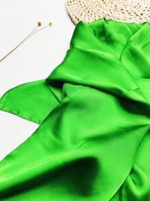 1 Stück Damen Bandana aus seidiger Chiffon 70x70cm quadratisches Halstuch, geeignet für den täglichen Gebrauch