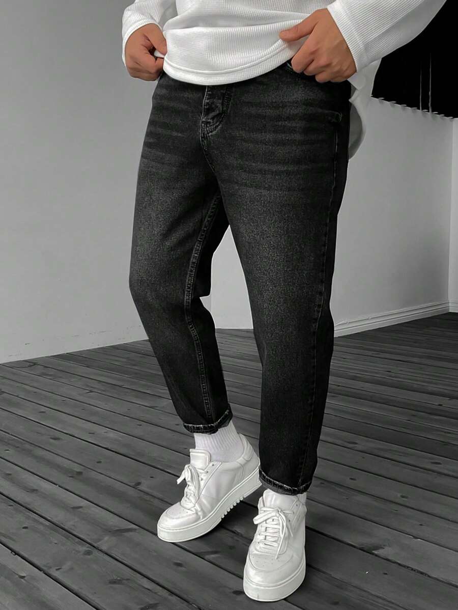 Men's Slim Fit Casual Jeans, Minimalist & Fashionable For Everyday Wear - Black - View 1