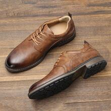 Men's Business Casual Shoes, Brogues Dual-Color Vintage Upper, Contrasting Rubber Sole, Classic Commuter Leisure Shoes