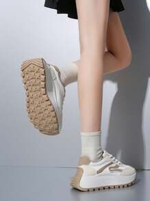 Zapatillas deportivas de mujer de suela gruesa con diseño casual, sencillo pero elegante, versátil, ligero, antideslizante, ideal para senderismo, correr y deportes al aire libre. Diseño retro lindo, elegante y minimalista. Calzado deportivo casual y cómodo con forma asimétrica para mujer.