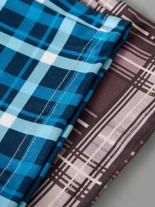 A 4-Piece Set Of Fashionable Casual Boys' Home Clothes, Featuring A Perfect Combination Of Moon Goodnight And Coffee Time Patterns, Paired With Casual Checkered Pants And A Round Neck Long Sleeved Top. Comfortable Fabric, Suitable For Daily Wear At Home And While Walking Dogs