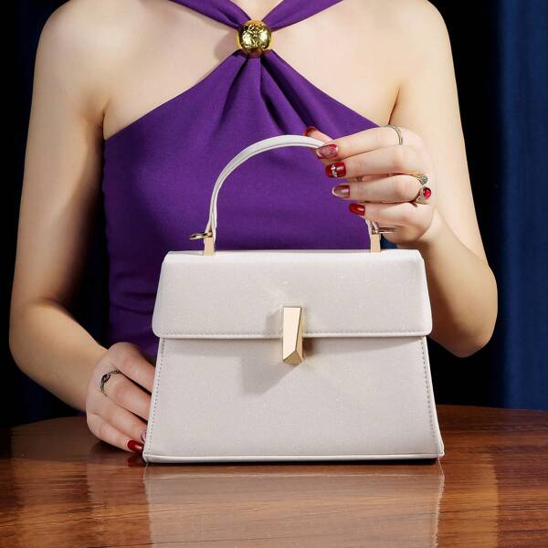 An Apricot Hardware Lock Evening Bag Is Luxurious, Charming, Elegant, Party And Wedding Women's Handbag, Suitable For Girls, Ladies, College Students, Rookies And White-Collar Workers, Suitable For Parties, Dances, Wedding Evening Bags, Party Girls Evening Bags, Ladies, Women Perfect For Parties, Weddings, Dances, Dinner Banquets, Best Gifts For Ladies