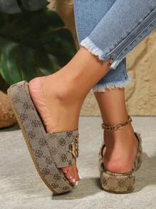 Women's Fashion Outdoor Slip-On Sandals, Thick Sole Anti-Slip Lightweight Embroidered Slippers