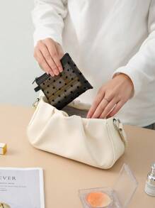 1 pieza Bolsa de maquillaje de malla con estampado de corazón para viajes, organizador portátil de brochas de maquillaje y estuche para guardar lápices labiales para mujeres (negro) para bolsa de almacenamiento de viaje, bolsa de maquillaje, estuche de cosméticos, organizador de vacaciones, organizador de maquillaje de gran capacidad, estuche de maquillaje, para lápices labiales, brochas, cuidado de la piel, teléfono móvil, monedas, artículos pequeños, para uso en el hogar, regalo, vacaciones y festivales de Halloween y Navidad, uso multifuncional, vibraciones bohemias, para vacaciones en la playa, colección de baño, colección de dormitorio, gran capacidad