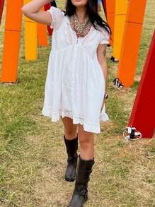 Women's 2025 Summer Short Sleeve Casual Short Mini Dresses Lace Patchwork Hem V Neck A-Line Sundress - White - View 4