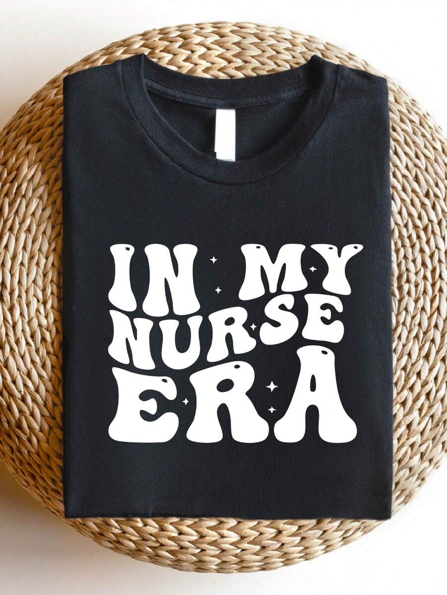 In My Nurse Era Shirt, Nursing Era Sweatshirt, Nursing Student Hoodie, Gift For Nurse, Nurse Grad T-Shirt, Nursing Graduation Gift, Nursing School Sweatshirts, Nurse Life Hoodies. SD-2250 - 黑色 - 查看 1