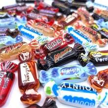 Set de 6 imanes de nevera con forma de dulce - Versátil para la cocina, la oficina y la decoración del hogar - Ideal para regalos de Halloween, Navidad, Acción de Gracias y Día de la Madre (color aleatorio)