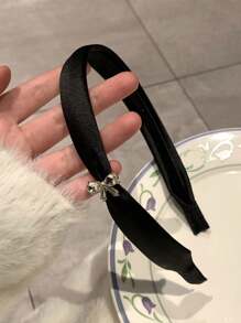 1pc 女士头带 韩版时尚钻石蝴蝶结头带 高档出门感优雅百搭碎发头箍高骷髅头饰女 - 彩色 - 查看 6