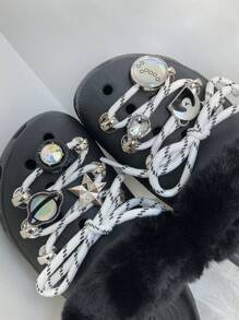 Un ensemble d'accessoires de chaussure en ABS, des accessoires de chaussure derrière les trous, pouvant être connectés avec des lacets DIY, panda, étoile à cinq branches, planète, strass colorés et autres formes, mode spéciale, pouvant être assortis, chaussures de sport, bottes, convient pour diverses activités festives, cadeaux de fête exquis