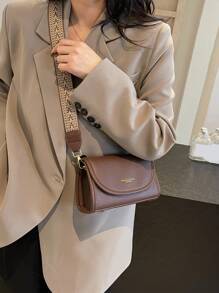 Bolso de hombro cuadrado de correa ancha estilo vintage chic - Bolso cruzado con solapa de unicolor y elegante con correa ajustable para mujeres - Perfecto para uso diario y viajes