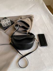Fashionable Solid Color Mini Crossbody Bag, Simple Reverse Design, Suitable For Women's Daily Use, Dates, Gifts, With Adjustable Wide Strap - Black - View 4